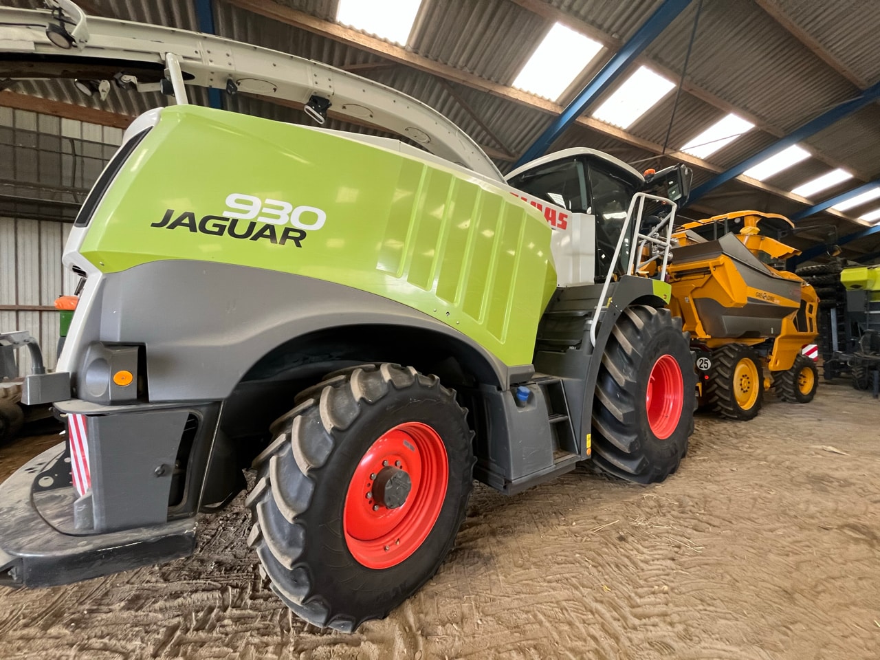 Ensileuse CLAAS JAGUAR 930 - photo slide 1