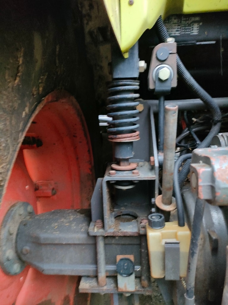 Tracteur CLAAS ARION 520 - photo slide 12