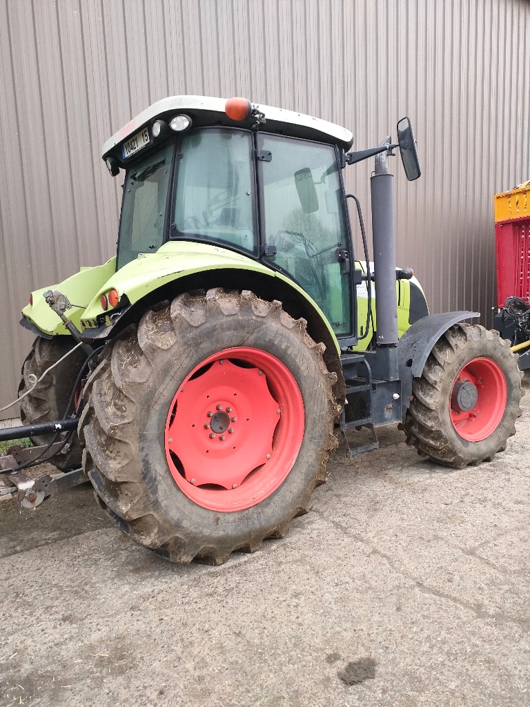 Tracteur CLAAS ARION 520 - photo slide 8