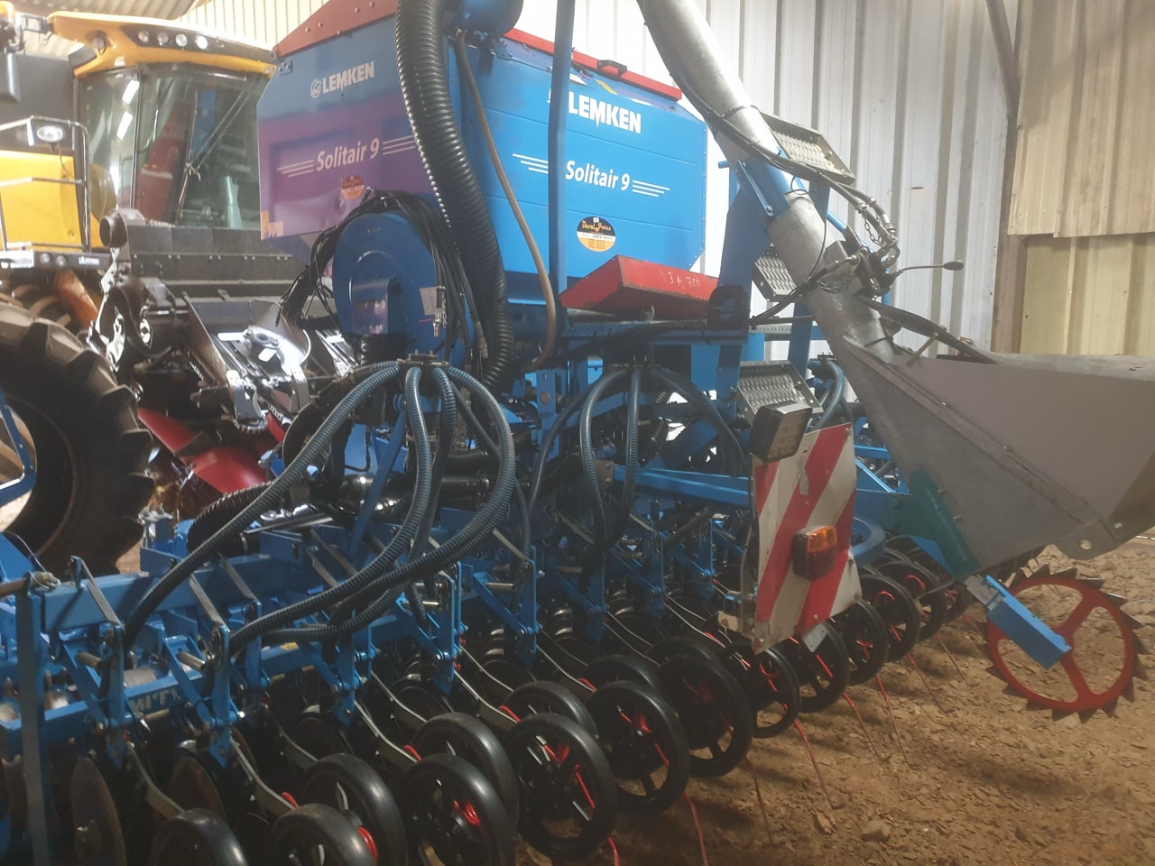 Semoir en ligne LEMKEN SOLITAIR 9 4m50 REPLIABLE - photo slide 4
