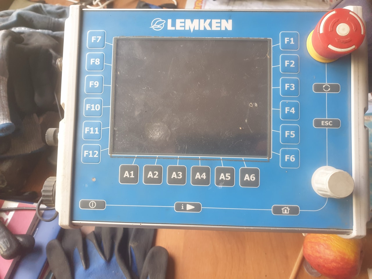 Semoir en ligne LEMKEN SOLITAIR 9 4m50 REPLIABLE - photo slide 10