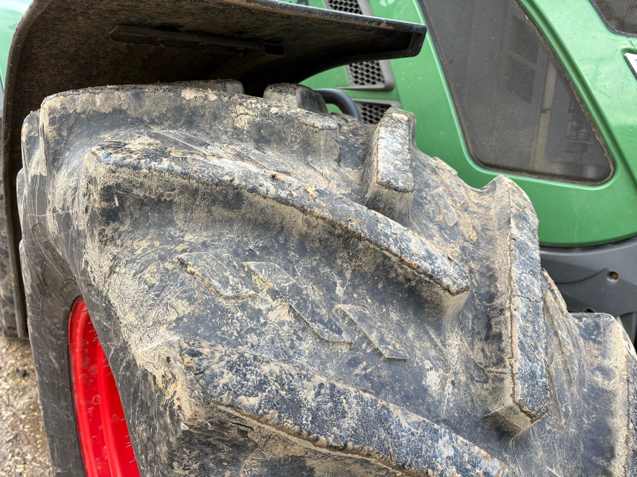 Tracteur FENDT 720 SCR - photo slide 14