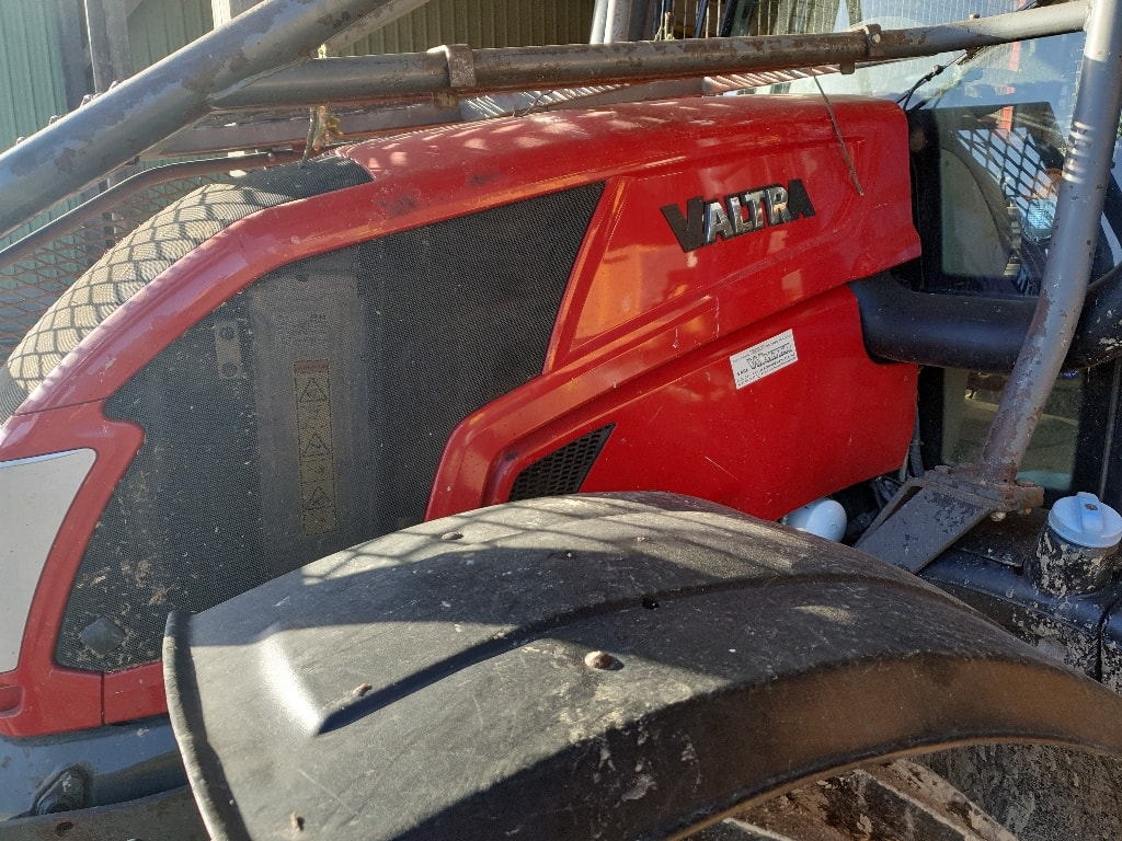 Tracteur VALTRA N123 - photo slide 17