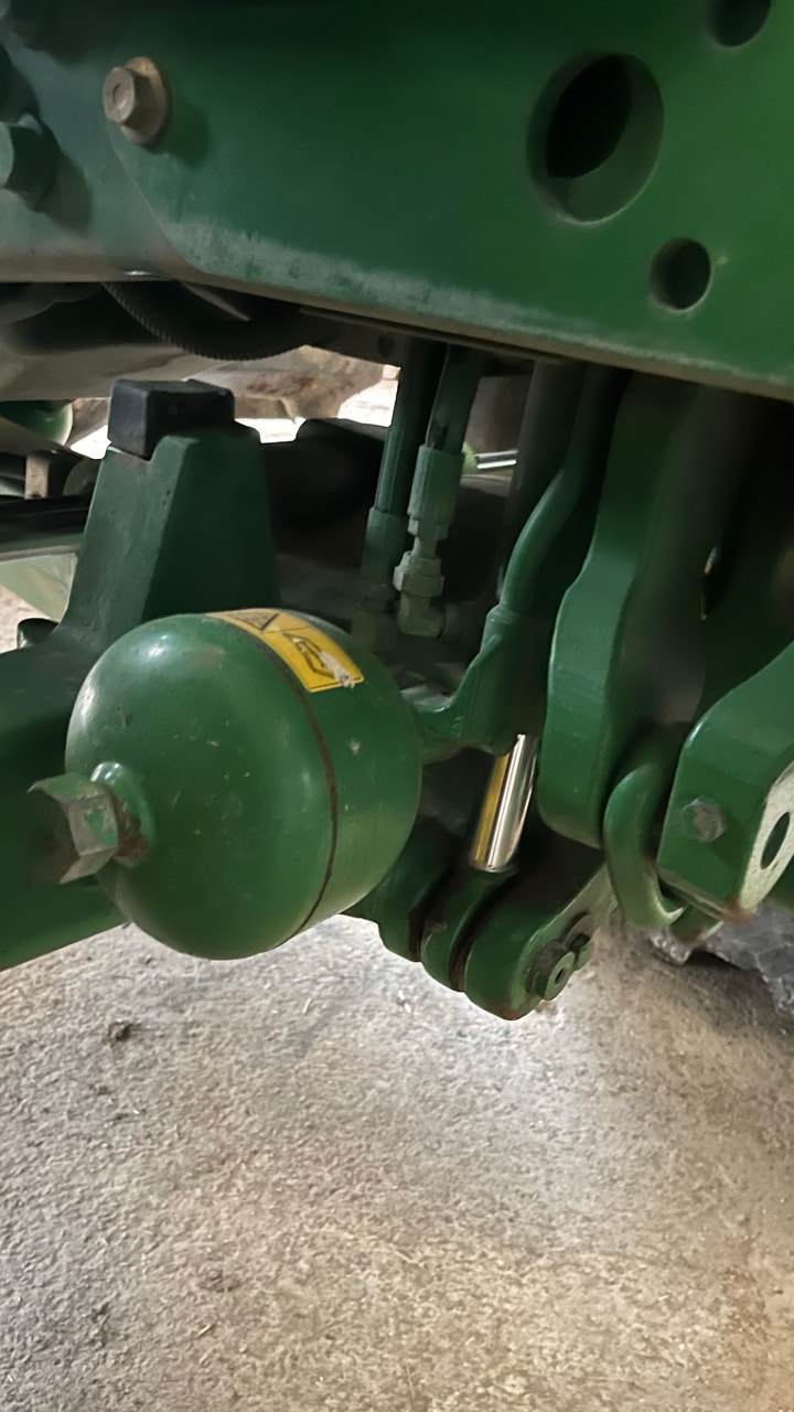 Tracteur JOHN DEERE 6110M - photo slide 11