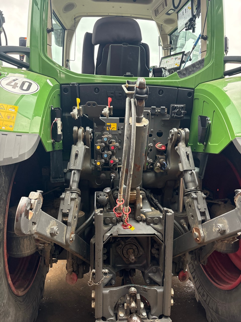 Tracteur chargeur FENDT 720 VARIO PROFI + - photo slide 6