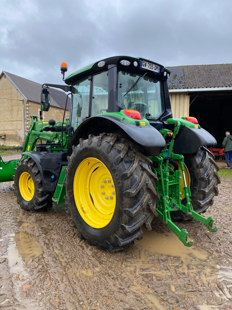 Tracteur chargeur JOHN DEERE 6130M - photo slide 4