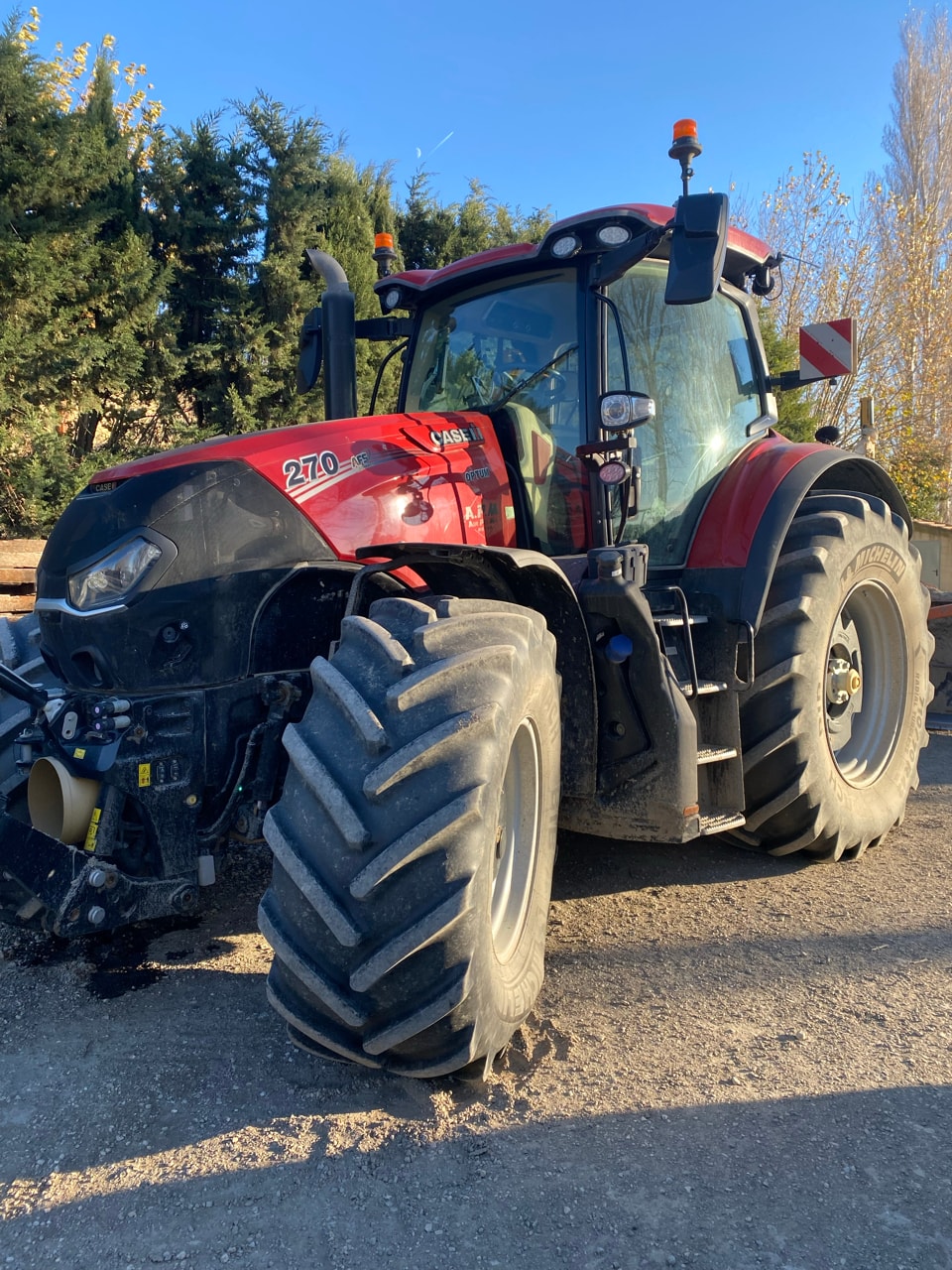 Tracteur CASE IH OPTUM 270 CVX - photo slide 2