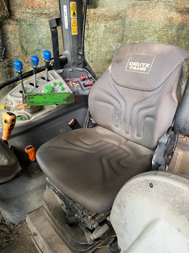Tracteur chargeur DEUTZ FAHR 5115 - photo slide 30