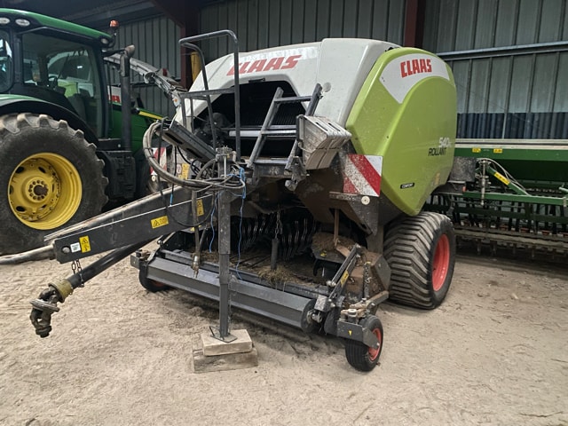 Presse balles rondes CLAAS Rollant 540 Rc - photo slide 1