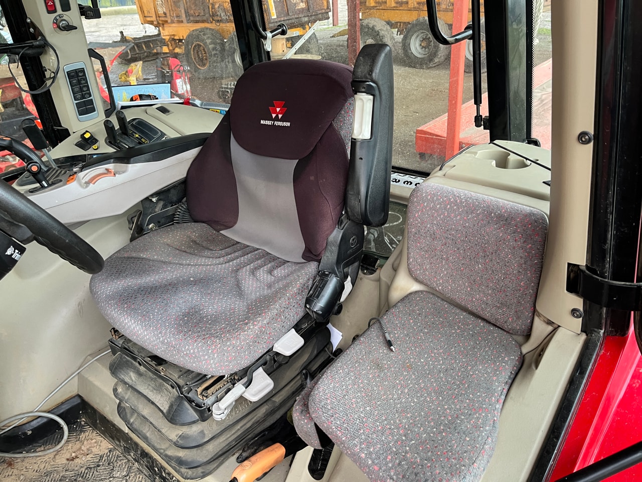 Tracteur MASSEY FERGUSON 7618 DYNA-6 EXCLUSIVE - photo slide 18