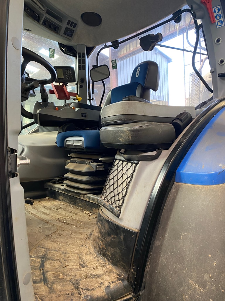 Tracteur NEW HOLLAND T6.165 DYNAMIC C. - photo slide 11