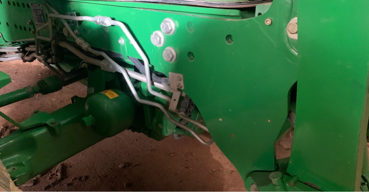 Tracteur JOHN DEERE 6215R - photo slide 9