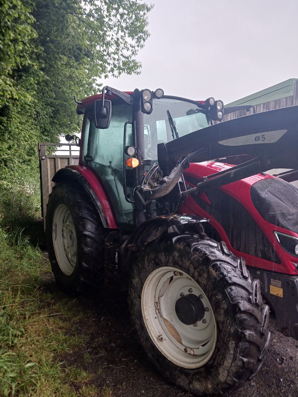 Tracteur chargeur VALTRA A104 MH4 - photo slide 6