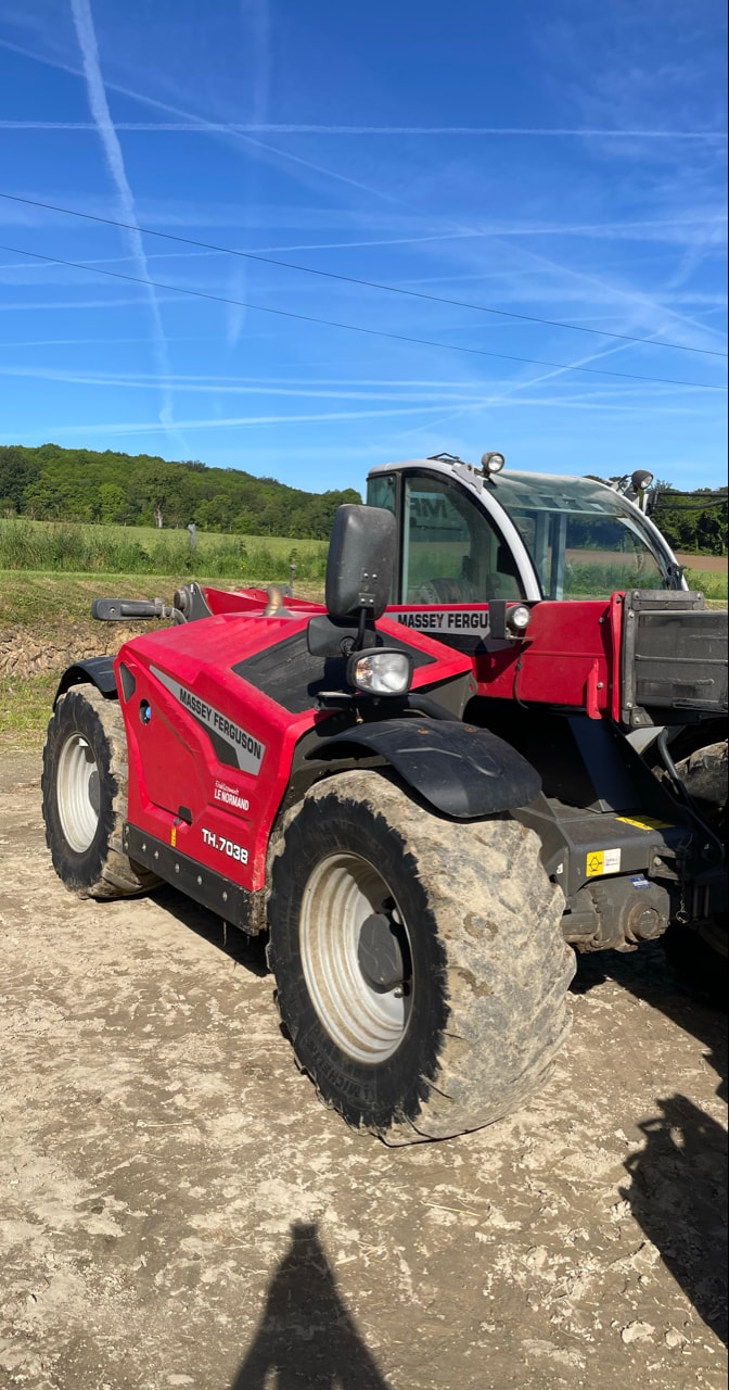 Telescopique MASSEY FERGUSON TH 7038 - photo slide 1