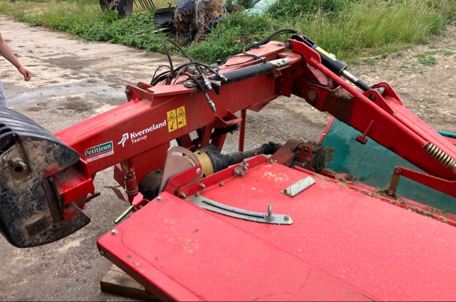 Faucheuse KVERNELAND 3132mt - photo slide 6