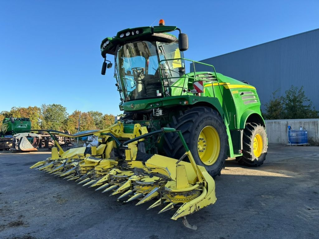 Ensileuse JOHN DEERE 8500 - photo slide 1