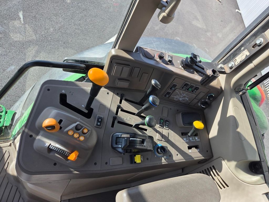 Tracteur JOHN DEERE 6195 M - photo slide 17