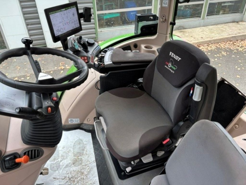 Tracteur FENDT 716 VARIO PROFI + - photo slide 5