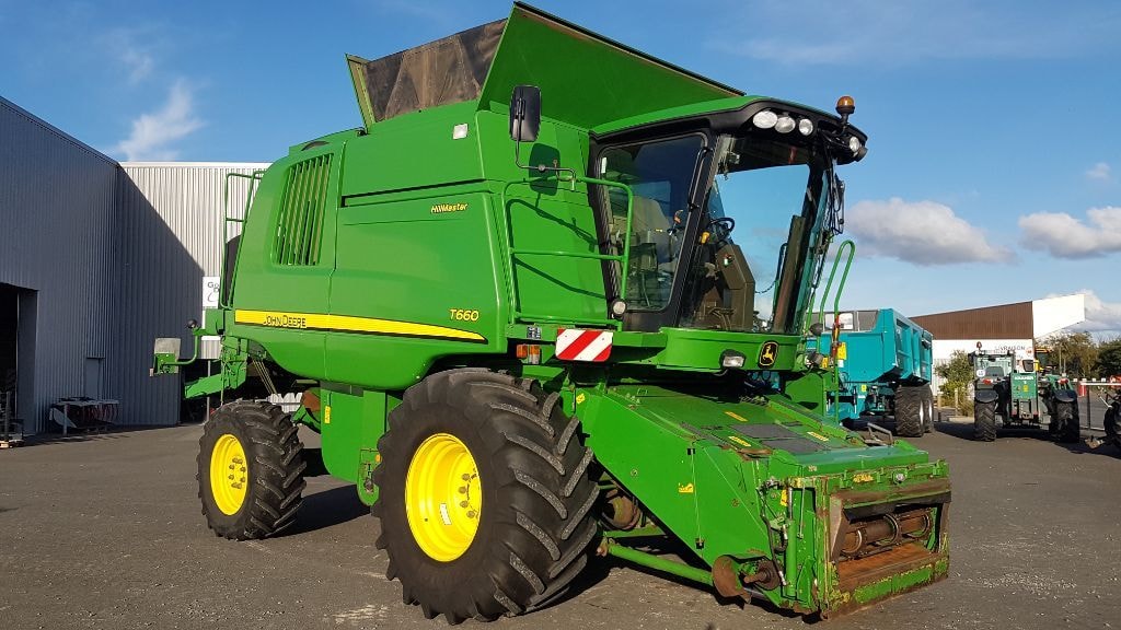 Moissonneuse JOHN DEERE T660 HM 4RM - photo slide 48