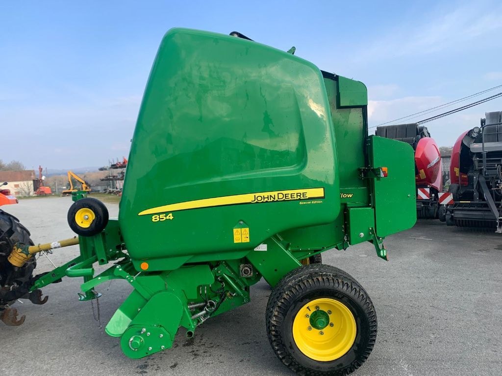 Presse balles rondes JOHN DEERE 854 Spécial Édition pic up 2.20m  - photo slide 13
