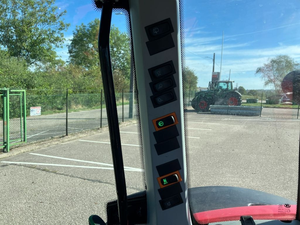 Tracteur VALTRA A95 - photo slide 33