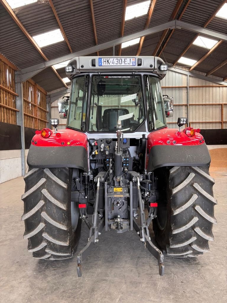 Tracteur MASSEY FERGUSON 5S.145 - photo slide 17