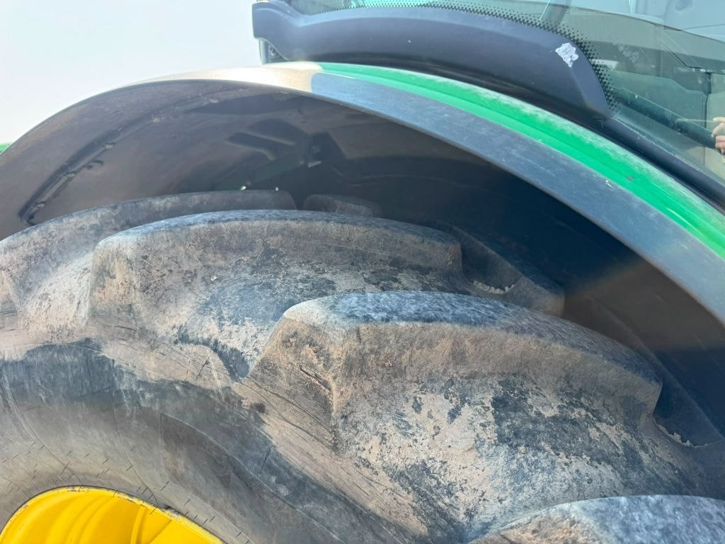 Tracteur JOHN DEERE 6130R - photo slide 11