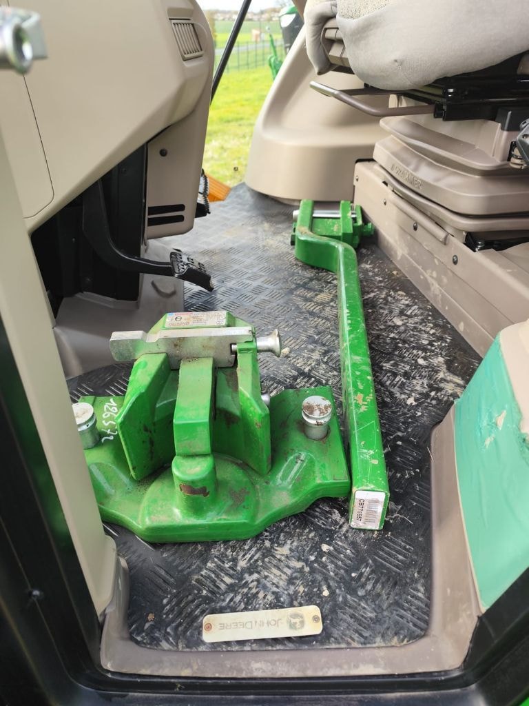 Tracteur JOHN DEERE 6M 115 - photo slide 12