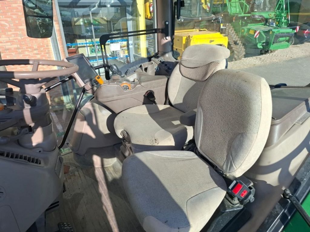 Tracteur JOHN DEERE 6130R - photo slide 5