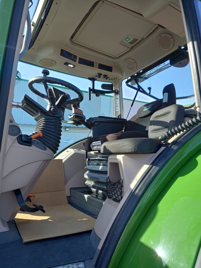 Tracteur FENDT 516 VARIO POWER - photo slide 13