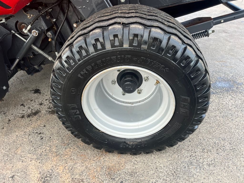 Presse balles rondes MASSEY FERGUSON RB 720 V - photo slide 8