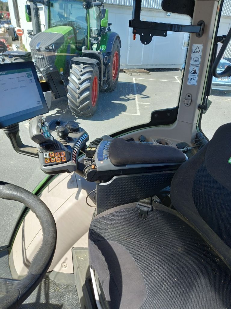Tracteur chargeur FENDT 312  - photo slide 17