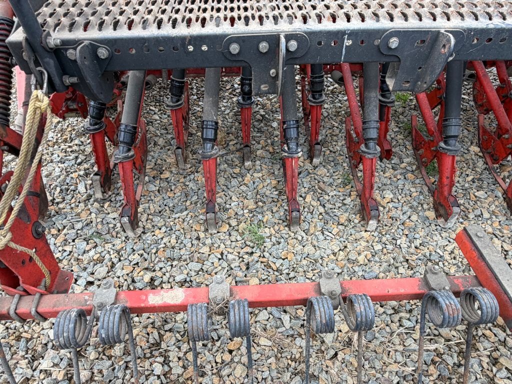 Semoir en ligne KUHN Premia 4000 - photo slide 14
