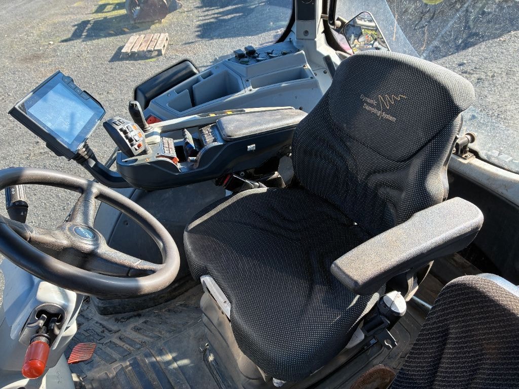Tracteur chargeur VALTRA N 134 DIRECT - photo slide 9