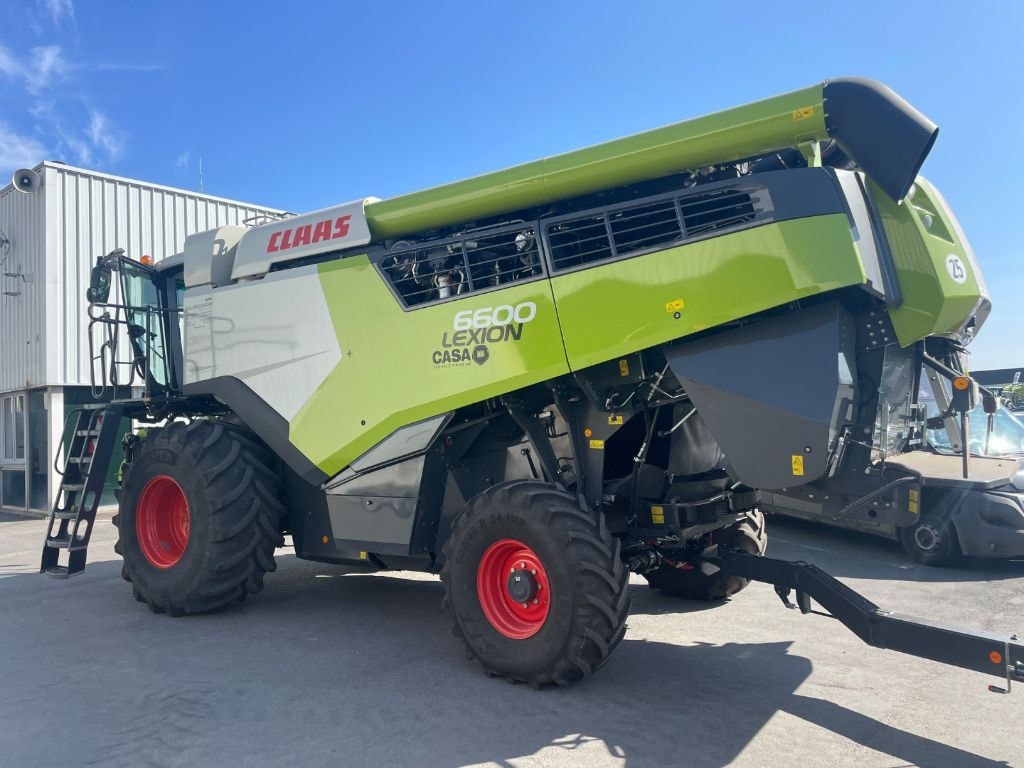 Moissonneuse CLAAS lexion 6600 - photo slide 2