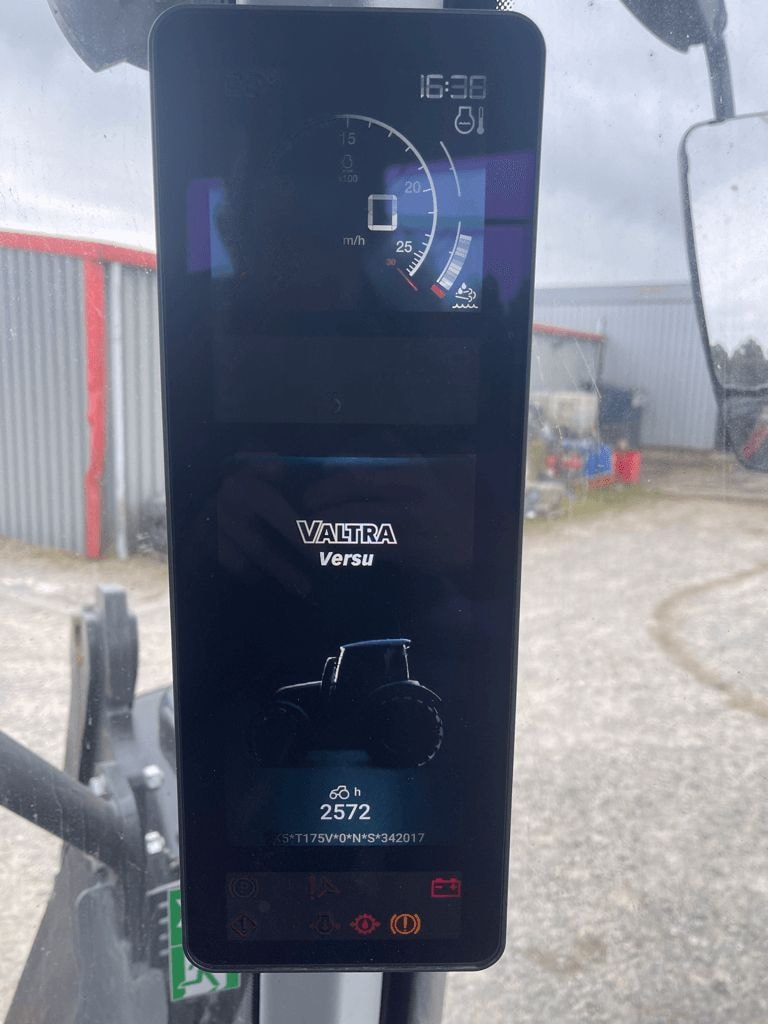 Tracteur chargeur VALTRA T175  - photo slide 6
