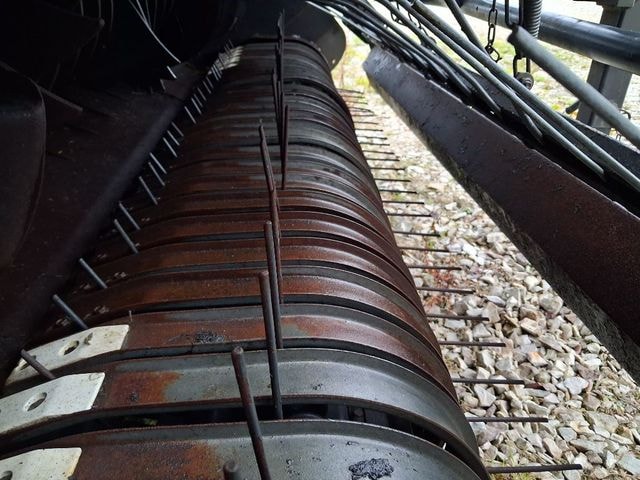 Presse balles rondes KUHN VB2255 - photo slide 8