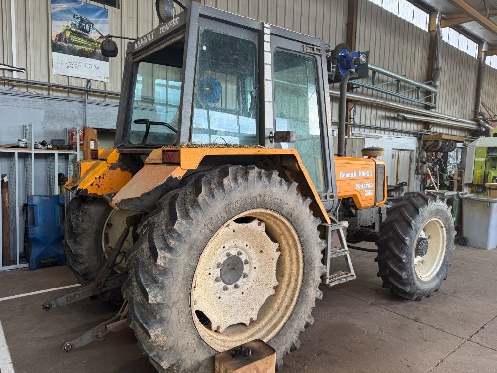 Tracteur RENAULT 106-54 - photo slide 7