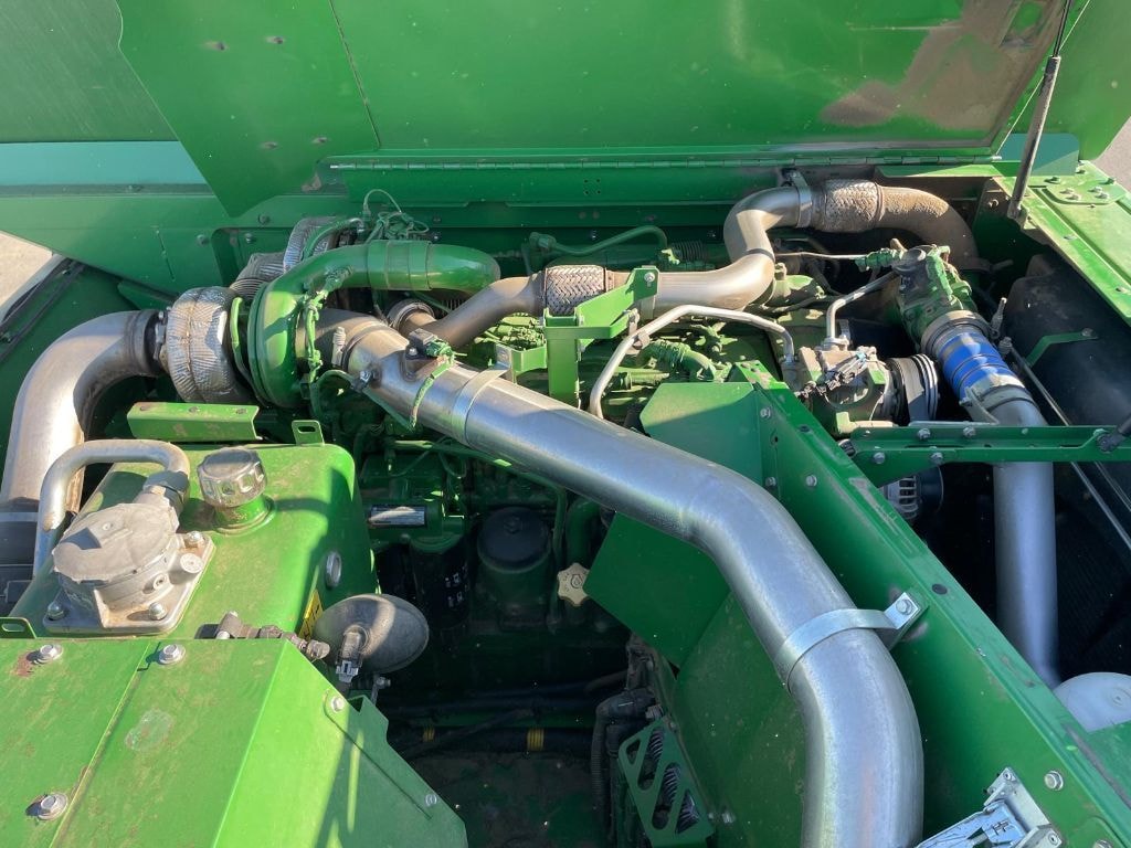 Moissonneuse JOHN DEERE T560i - photo slide 15