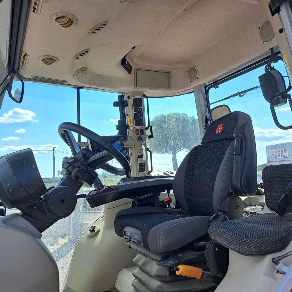 Tracteur MASSEY FERGUSON 7S.210 DVT EX - photo slide 4