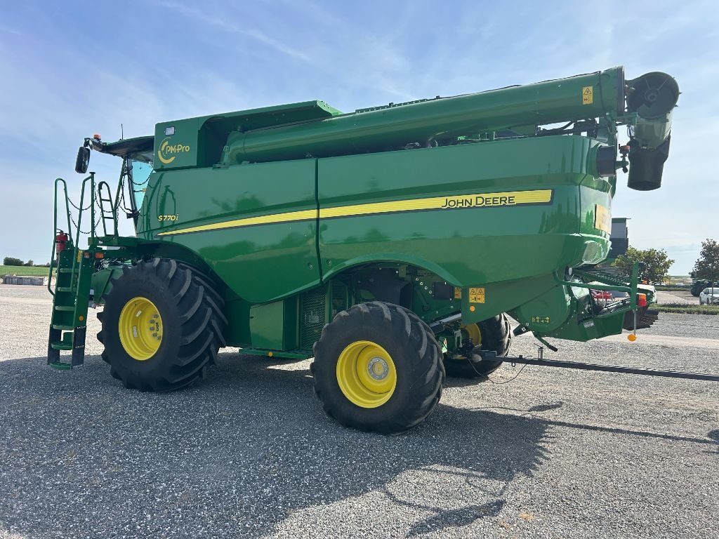 Moissonneuse JOHN DEERE S770i NON CONVENTIONNEL - photo slide 4