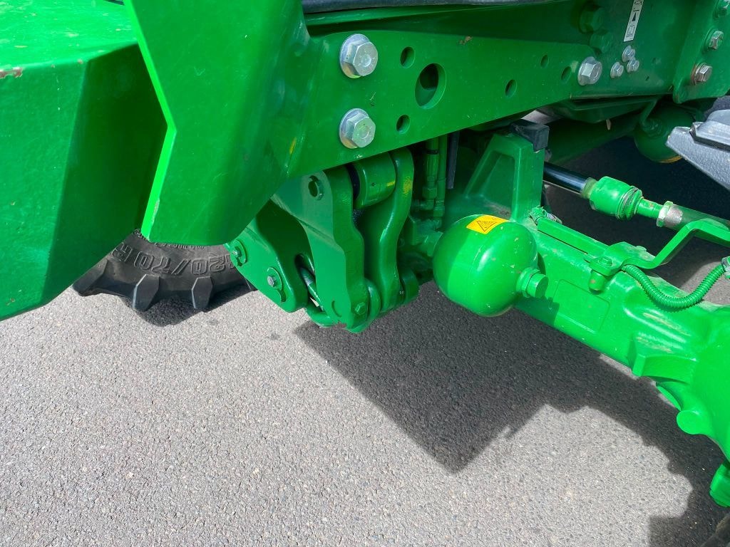 Tracteur chargeur JOHN DEERE 6130M AUTO POWER  - photo slide 14