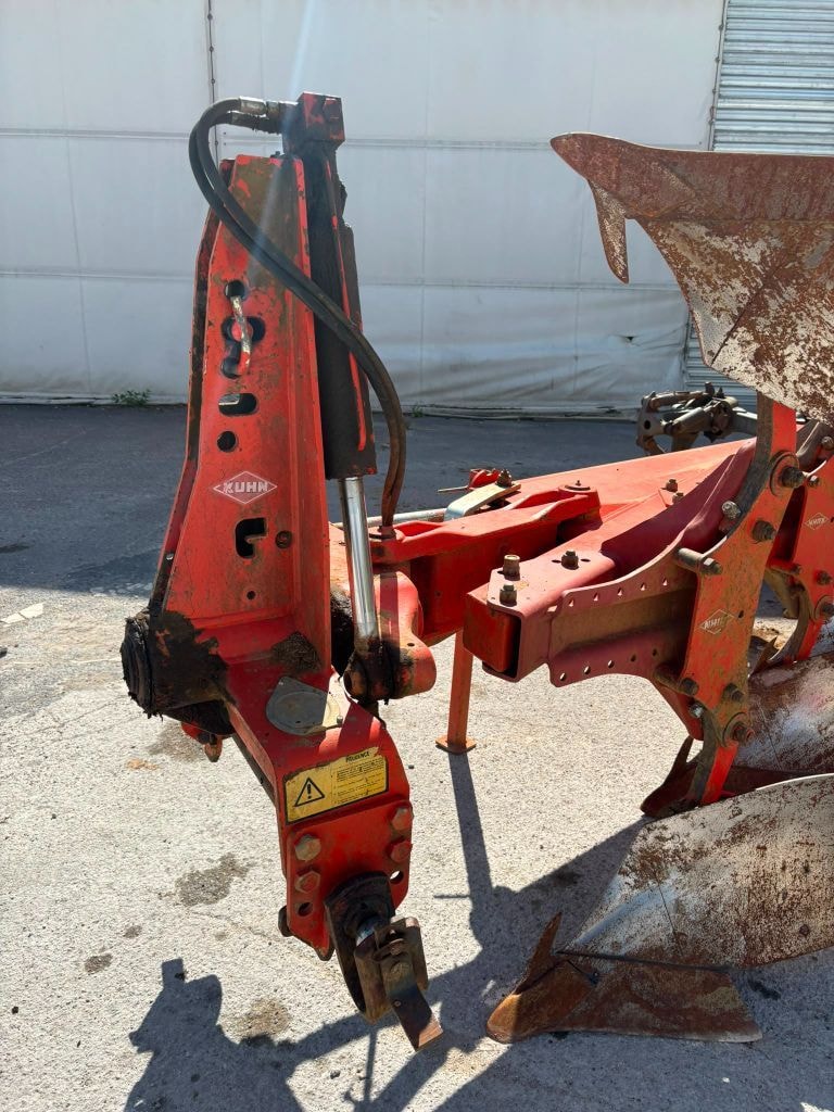Charrue KUHN Multi master 121 - photo slide 6