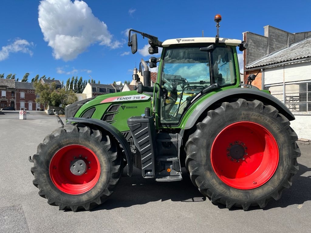 Tracteur FENDT 718 VARIO POWER + - photo slide 12