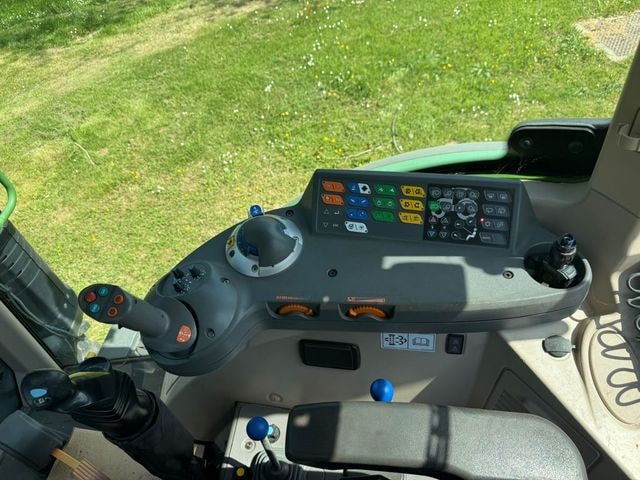 Tracteur chargeur FENDT 311 VARIO 4.4L - photo slide 12
