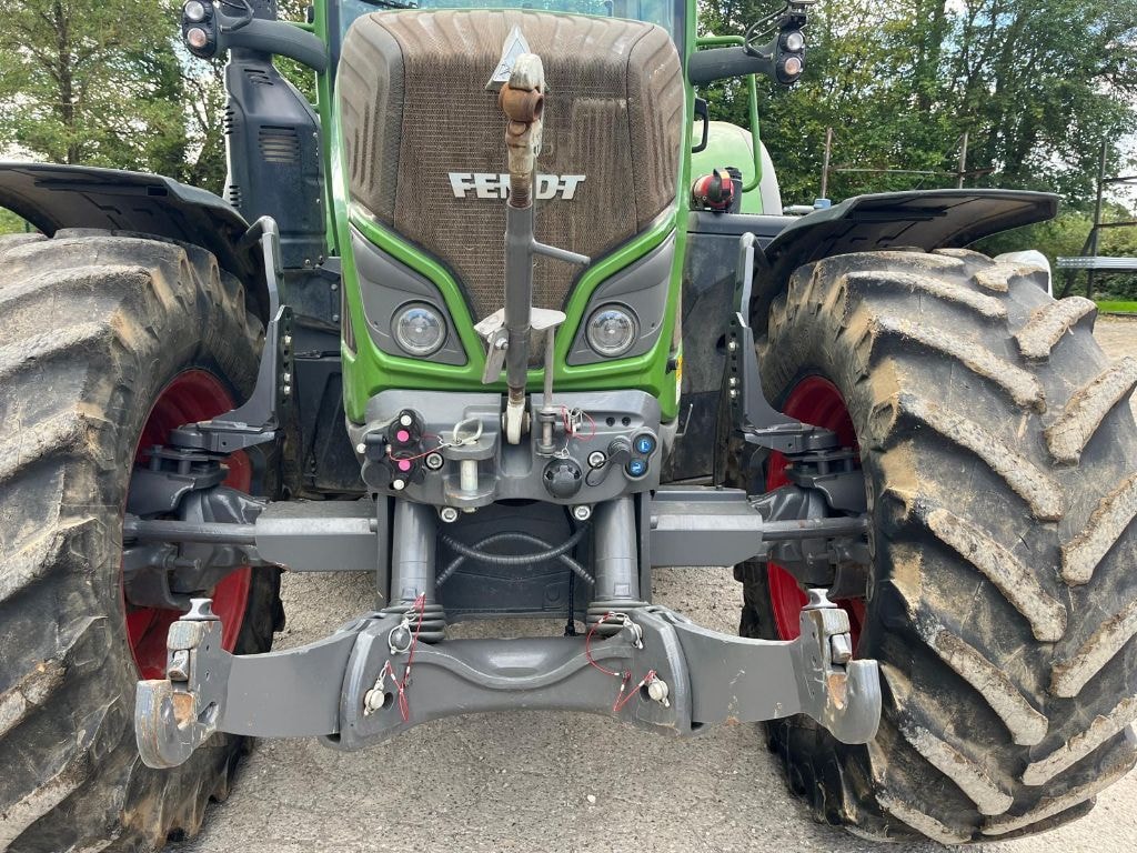 Tracteur FENDT 724 VARIO POWER - photo slide 11