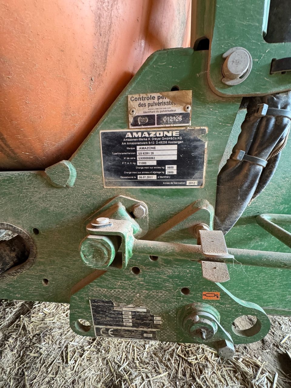 Pulverisateur AMAZONE UX 6200 - photo slide 8