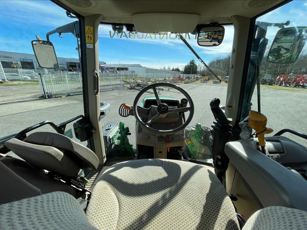 Tracteur JOHN DEERE 6110 - photo slide 4