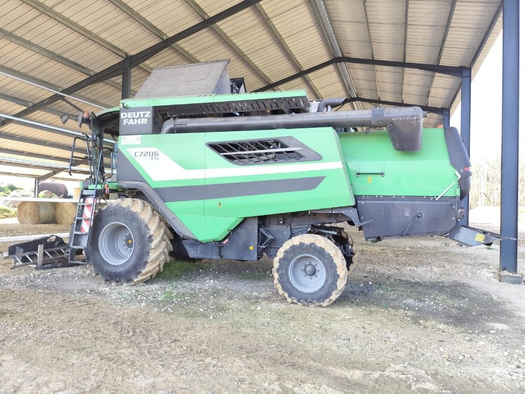 Moissonneuse DEUTZ FAHR C7206 TS - photo slide 6