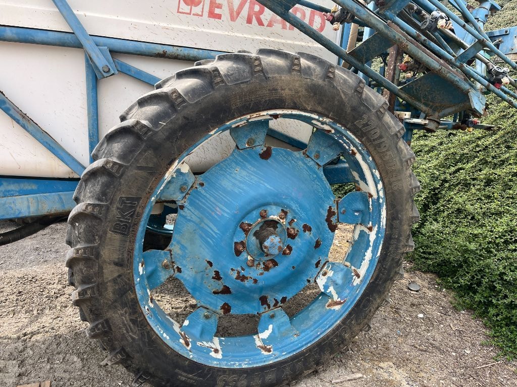 Pulverisateur EVRARD T2500 - photo slide 16